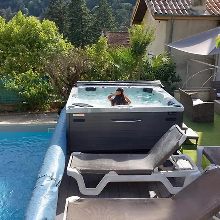 Pavillon Kalensa Alojamento de Acomodação e Pequeno-almoço Vals-les-Bains