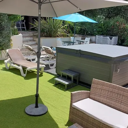 Pavillon Kalensa Alojamento de Acomodação e Pequeno-almoço