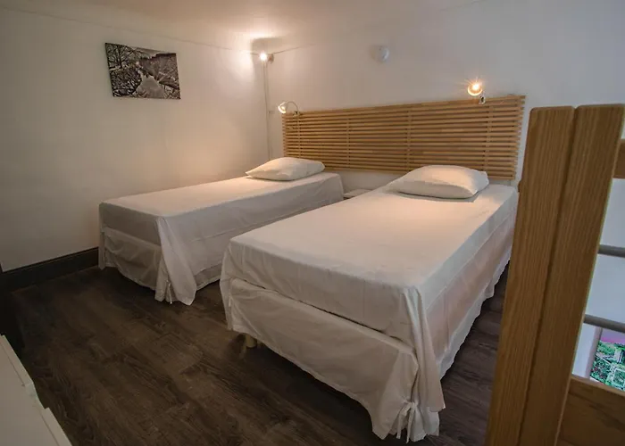 Pavillon Kalensa Bed & Breakfast 3*
